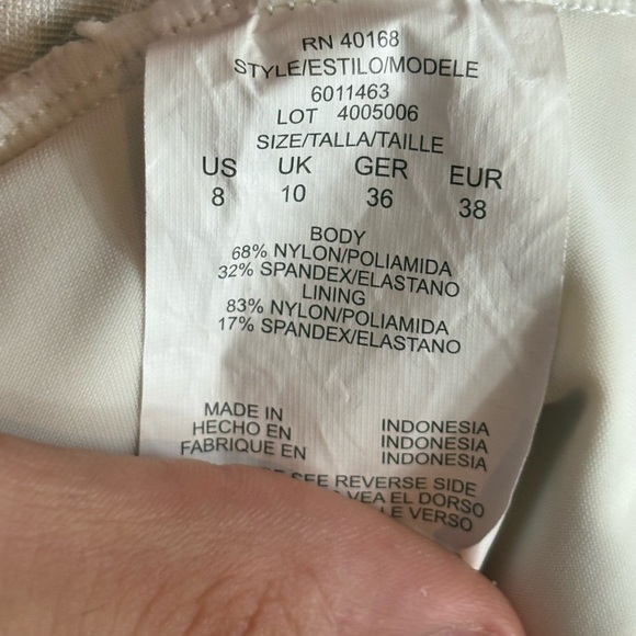 Magic suit miracle suit Natalie one piece modern romance floral bathing suit 8 - Picture 4 of 15